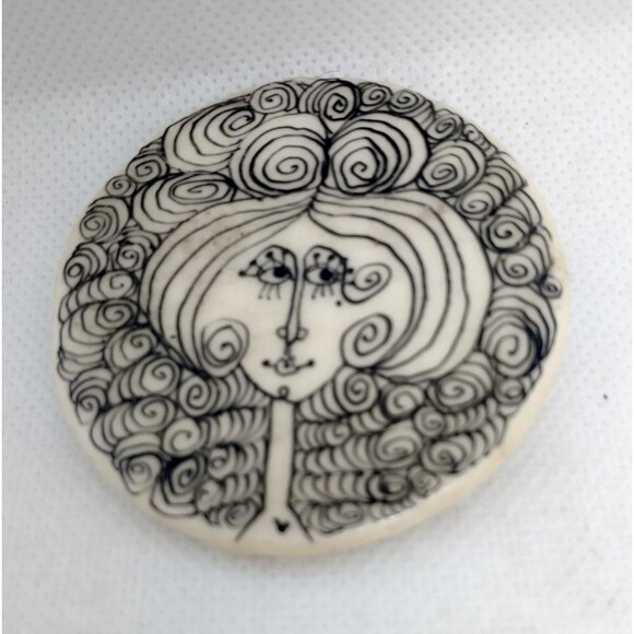Big hair Line art "A Lollipop" Hand Made Art Button Pin - Picture 1 of 2